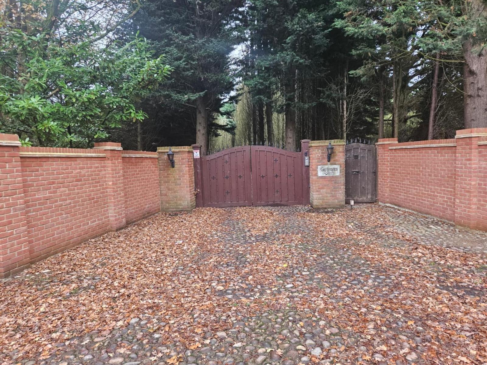 Beautiful Cottage In Brentwood Kelvedon Hatch Buitenkant foto
